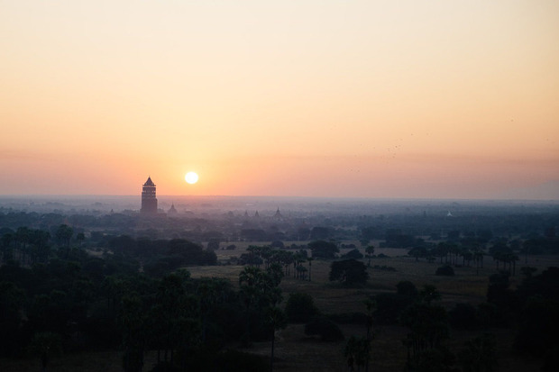 air-ballooning-in-myanmar-temples-corporate-leisure-travel-03